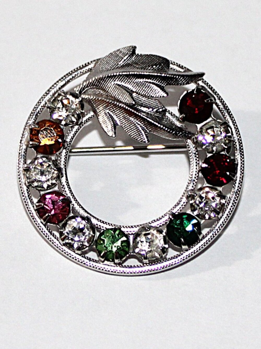 Vintage Sterling Silver DCE of Curtis Crystal Rhinestone Wreath Brooch 6 grams